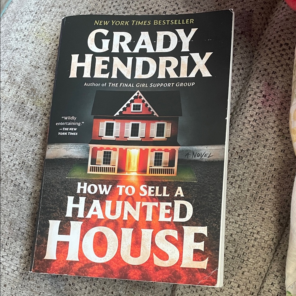 How to Sell a Haunted House by Grady Hendrix